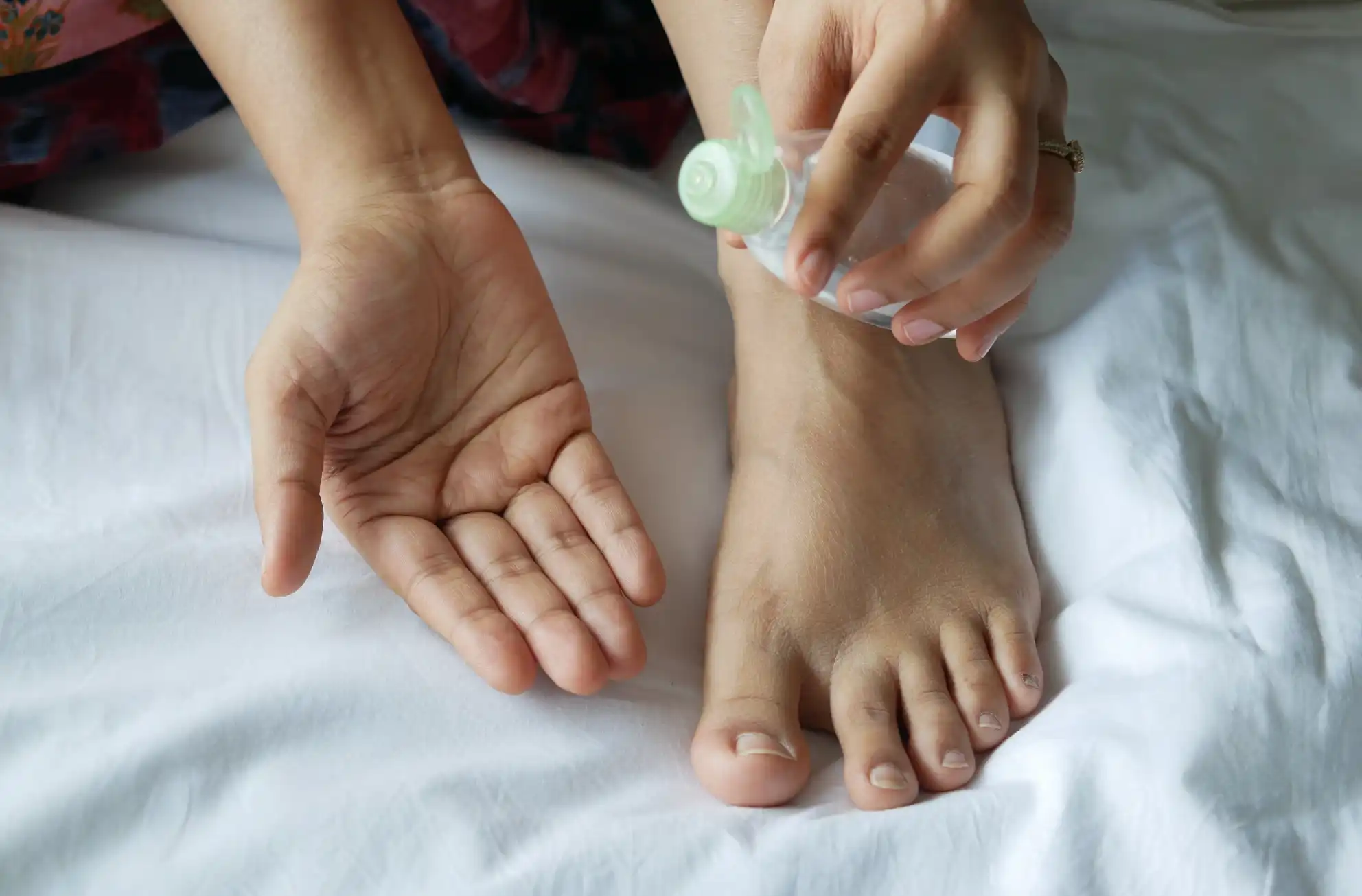 treatment options for ankle problems with flat feet