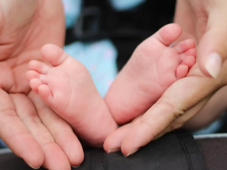 Born With Flat Feet: Understanding and Managing Them