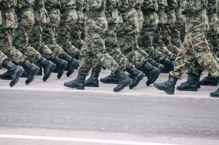 Can You Join the Military With Flat Feet? Answered